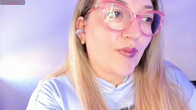 Naty Mature  online show from March 2026 05:14:01 PM