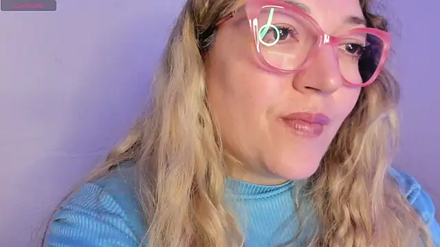 Snapshot of Naty_Mature_ chatting on April 2026 07:58:01 PM Naty Mature online show from April 2026 07:58:01 PM
