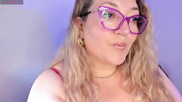 Snapshot of Naty_Mature_ chatting on May 2026 06:26:02 PM Naty Mature online show from May 2026 06:26:02 PM