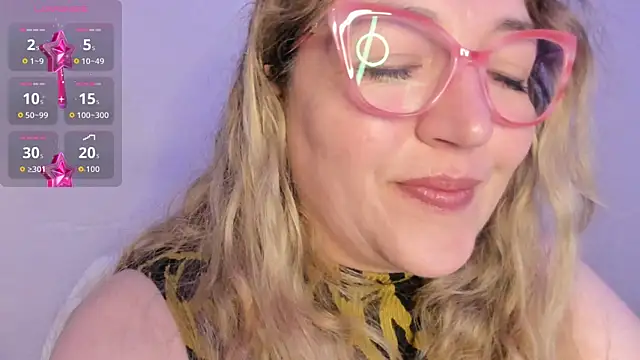 Naty Mature  online show from April 2026 06:58:01 PM