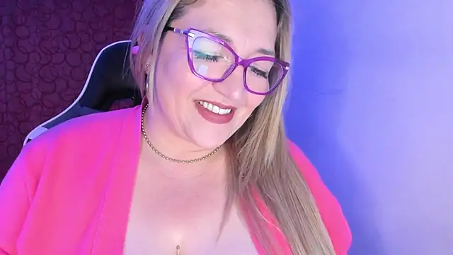 Naty Mature  online show from September 2025 01:06:01 AM