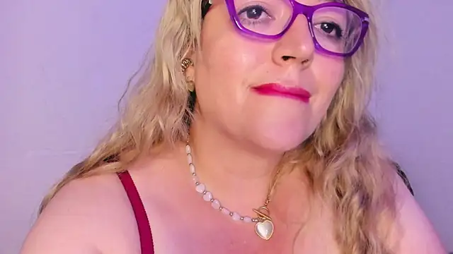 Naty Mature  online show from October 2025 10:11:01 PM