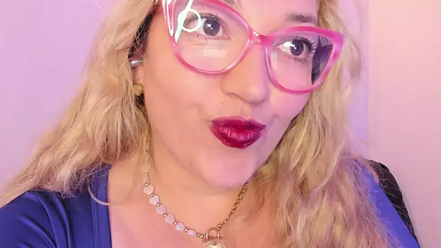 Naty Mature  online show from October 2025 05:14:02 PM