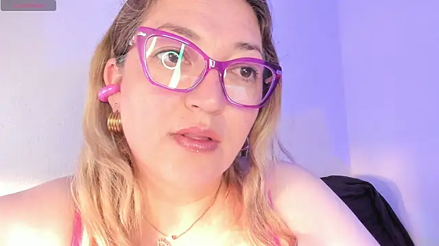 Naty Mature  online show from June 2026 06:34:01 PM