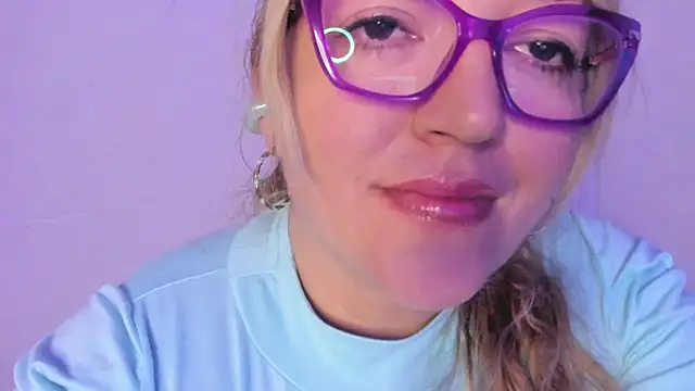 Naty Mature  online show from October 2025 09:59:01 PM