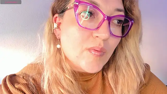 Snapshot of Naty_Mature_ chatting on April 2026 05:30:01 PM Naty Mature online show from April 2026 05:30:01 PM
