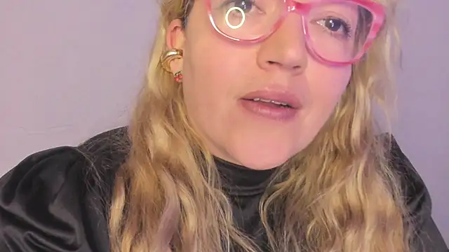 Naty Mature  online show from November 2025 08:08:01 PM