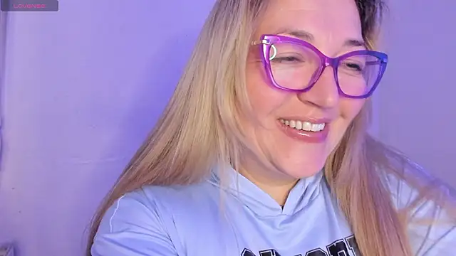 Naty Mature  online show from February 2026 07:23:02 PM