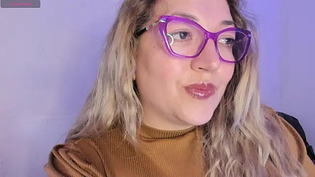 Snapshot of Naty_Mature_ chatting on May 2026 07:21:02 PM Naty Mature online show from May 2026 07:21:02 PM