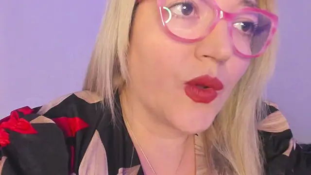 Naty Mature  online show from November 2025 05:06:01 PM