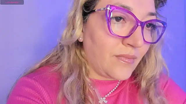 Naty Mature  online show from February 2026 06:13:02 PM