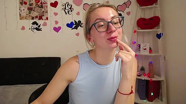 VasilisaSii online show from February 2025 10:06:01 AM