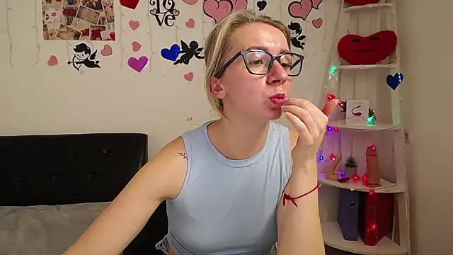 VasilisaSii online show from February 2025 04:09:02 PM