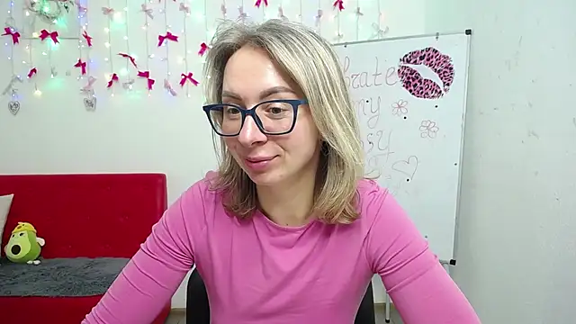 Snapshot of VasilisaSii chatting on April 2026 11:07:02 AM VasilisaSii online show from April 2026 11:07:02 AM