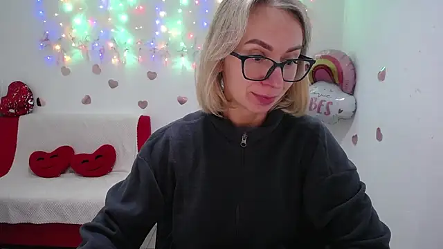 VasilisaSii online show from October 2025 05:31:01 AM