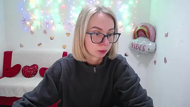 VasilisaSii online show from September 2025 05:03:01 AM