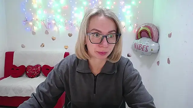 VasilisaSii online show from September 2025 05:02:01 AM
