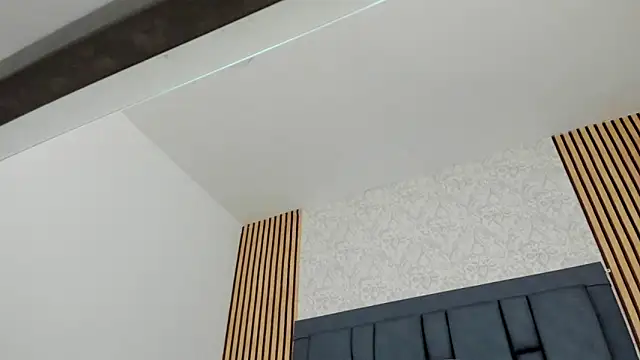 candela collinss online show from November 2025 12:26:01 PM