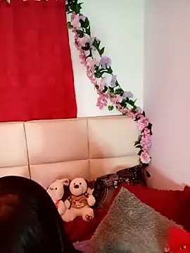 kymmgolden online show from March 2026 12:18:02 PM