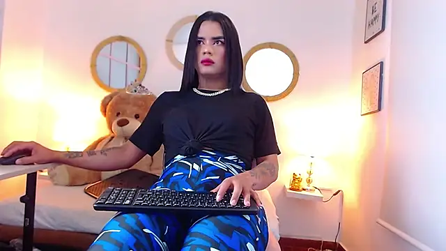 zoe hecate sexx online show from December 2025 12:04:02 PM