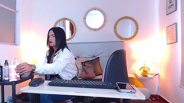 zoe hecate sexx online show from March 2026 05:06:01 PM