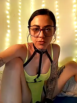 Snapshot of Happygio chatting on January 2025 08:37:02 PM Happygio online show from January 2025 08:37:02 PM