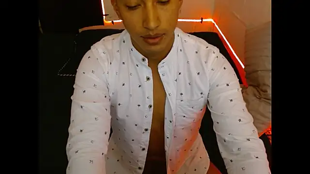 Davixx258 online show from February 2025 06:08:02 PM