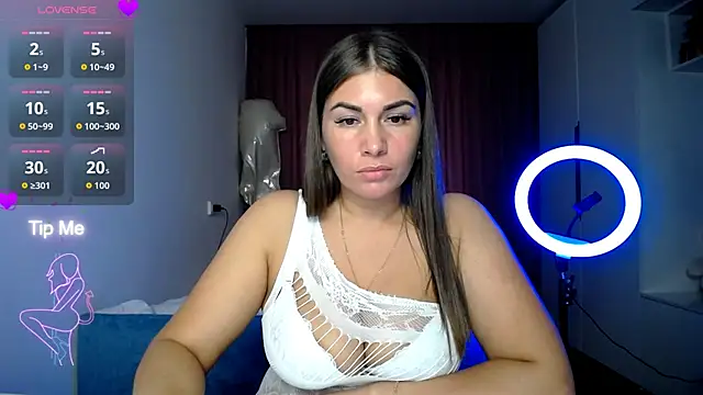 LinaSparks online show from March 2026 02:19:02 PM