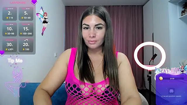 Snapshot of LinaSparks chatting on May 2026 02:28:01 PM LinaSparks online show from May 2026 02:28:01 PM