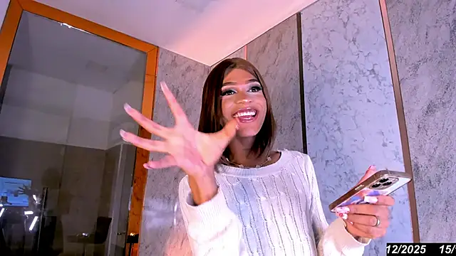 Keila Mendoza online show from December 2025 08:25:01 PM