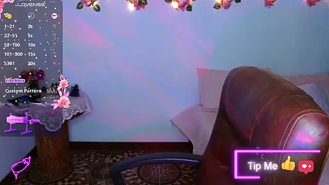 Snapshot of SofiaaCortes chatting on February 2025 06:36:01 AM SofiaaCortes online show from February 2025 06:36:01 AM