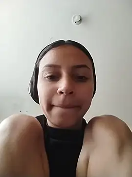 emma ambar online show from October 2025 04:15:02 PM