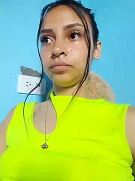 emma ambar online show from February 2025 07:46:01 PM