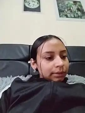 emma ambar online show from November 2025 07:35:01 PM