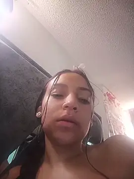 emma ambar online show from February 2026 06:40:02 PM