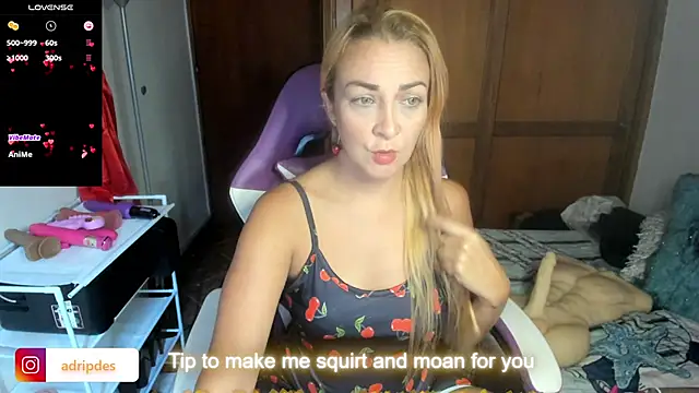 Snapshot of karen_mature69 chatting on June 2026 11:44:01 AM karen mature69 online show from June 2026 11:44:01 AM