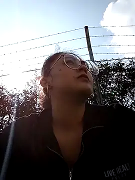 lara moon25 online show from December 2024 07:36:01 PM