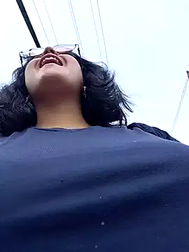 lara moon25 online show from November 2025 07:30:02 PM