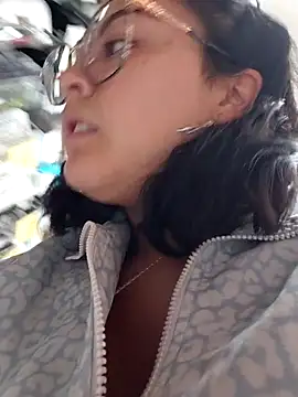 lara moon25 online show from October 2025 04:25:02 PM