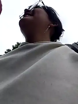 lara moon25 online show from December 2025 07:37:01 PM