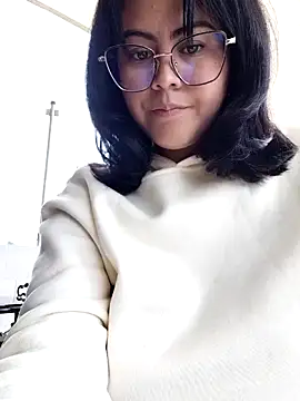 lara moon25 online show from November 2025 08:12:01 PM