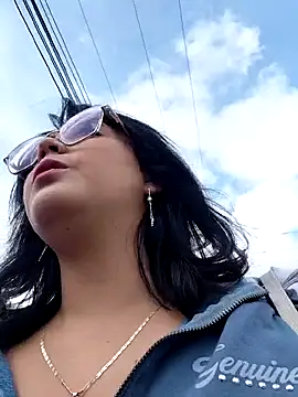 lara moon25 online show from November 2025 07:35:01 PM