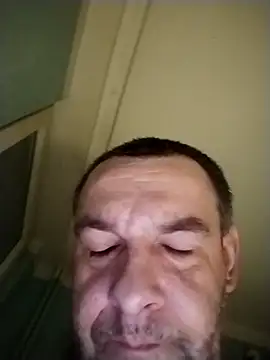 Andrzej-M online show from November 2025 10:32:02 PM