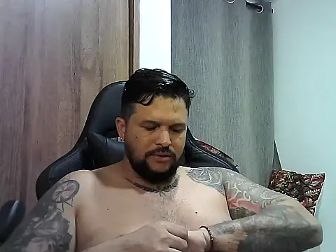 Snapshot of tupapito00 chatting on March 2026 06:02:02 AM tupapito00 online show from March 2026 06:02:02 AM