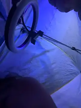 NovaLove2002 online show from February 2026 04:00:02 AM