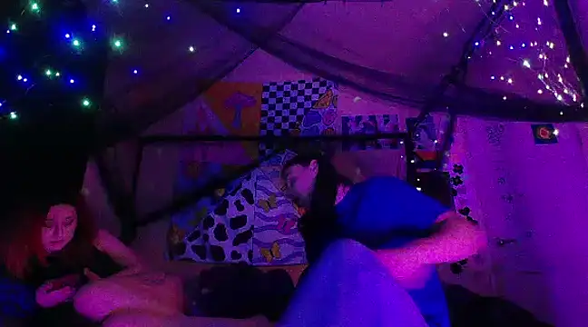 NovaLove2002 online show from February 2025 03:58:01 AM