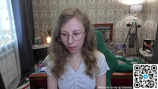 Lill Mary online show from May 2026 02:09:02 AM