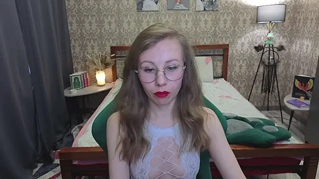 Lill Mary online show from April 2026 02:57:02 AM