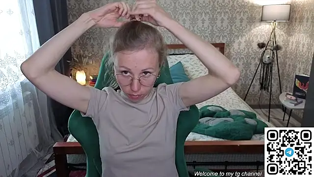 Lill Mary online show from June 2026 02:53:01 AM