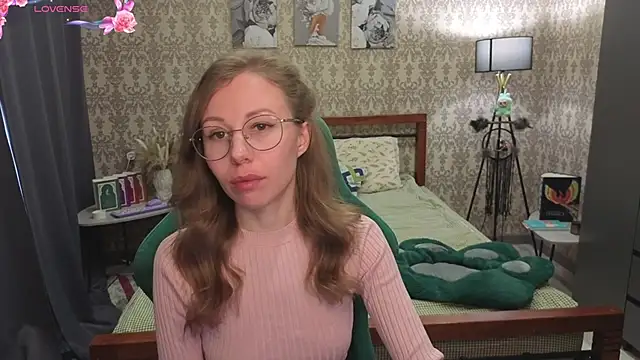 Lill Mary online show from March 2026 03:36:02 AM